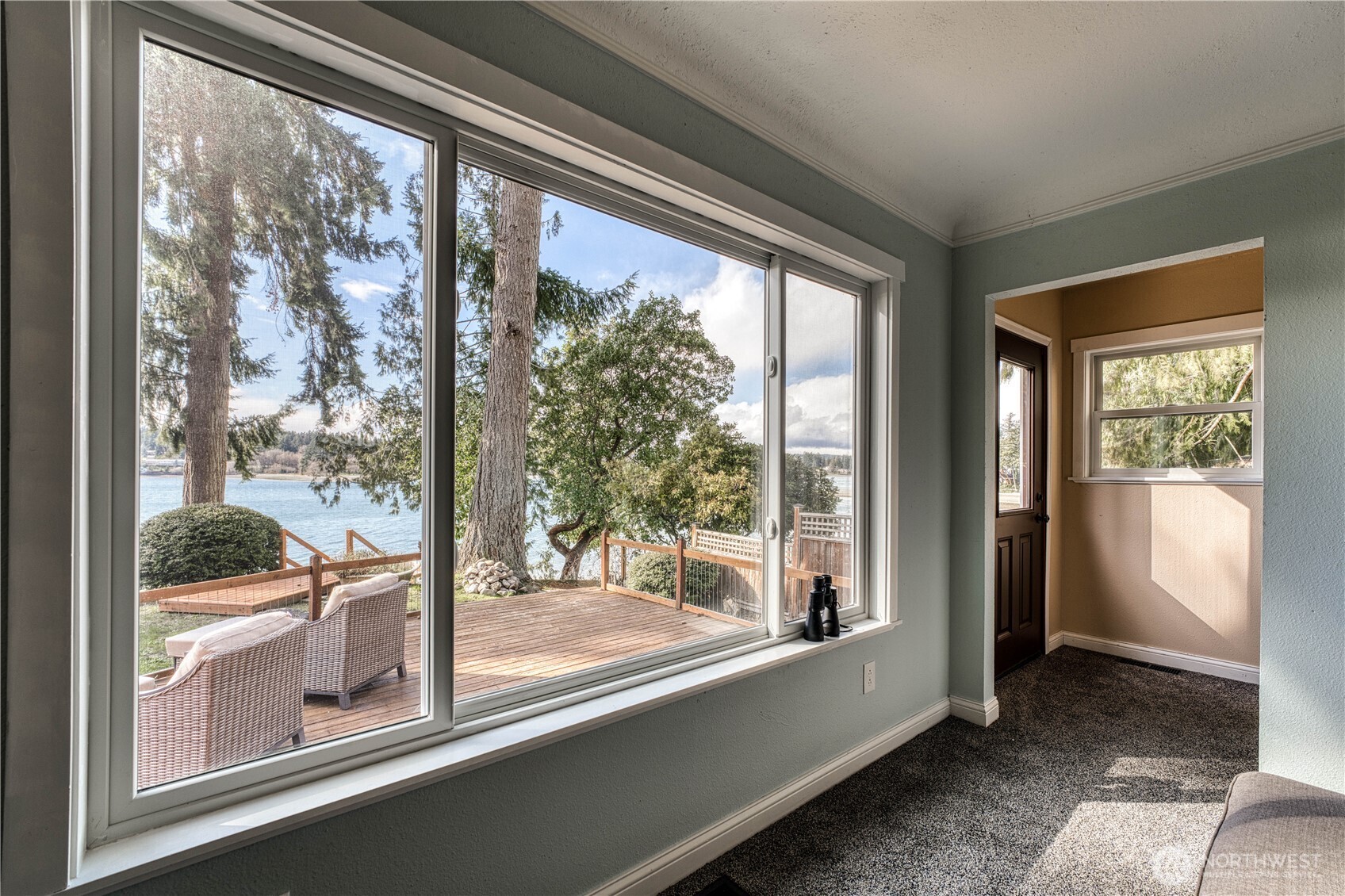 2735 Marine Drive Bremerton WA 98312