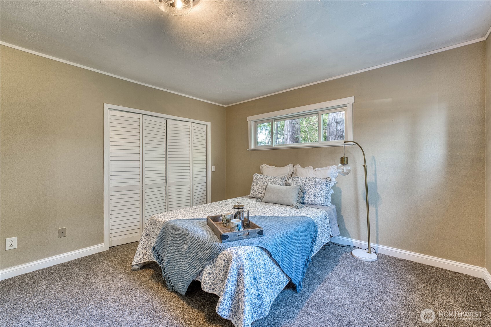 2735 Marine Drive Bremerton WA 98312