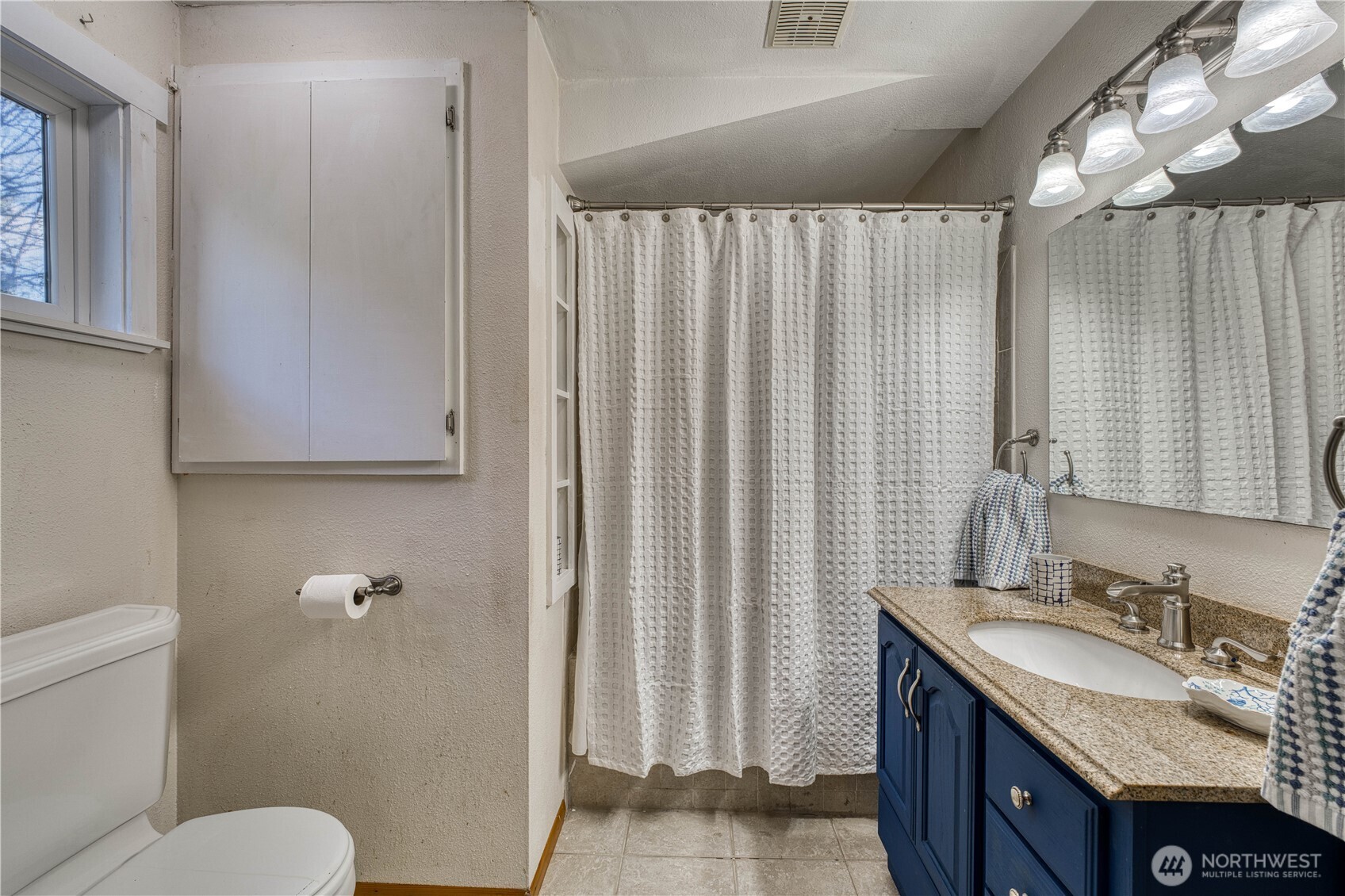 2735 Marine Drive Bremerton WA 98312