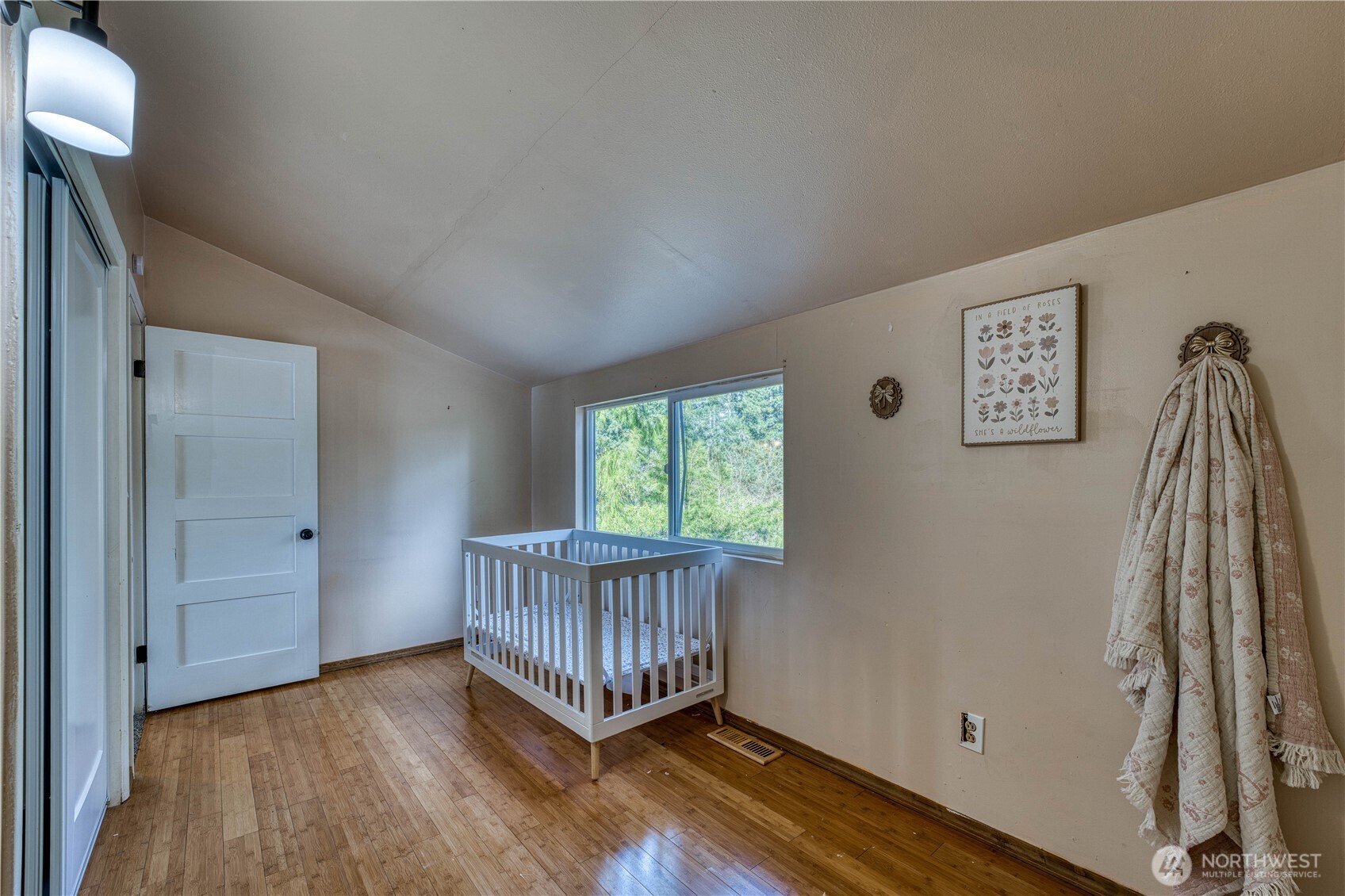 2735 Marine Drive Bremerton WA 98312
