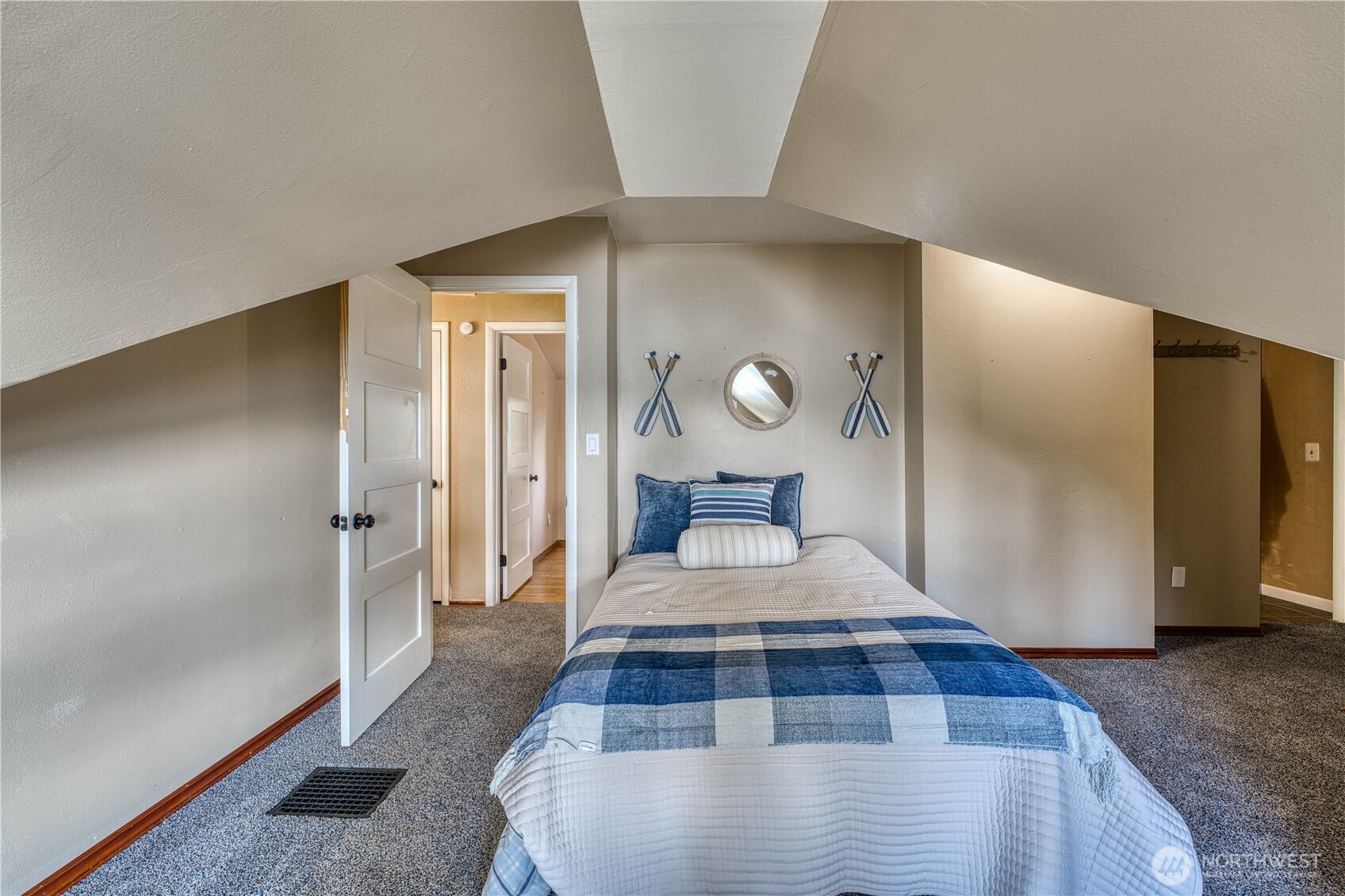 2735 Marine Drive Bremerton WA 98312