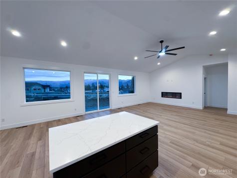 146 33rd Street East Wenatchee WA 98802