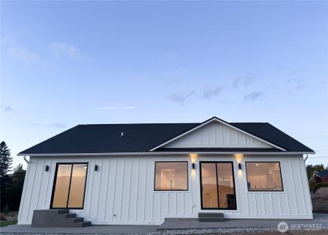 146 33rd Street East Wenatchee WA 98802