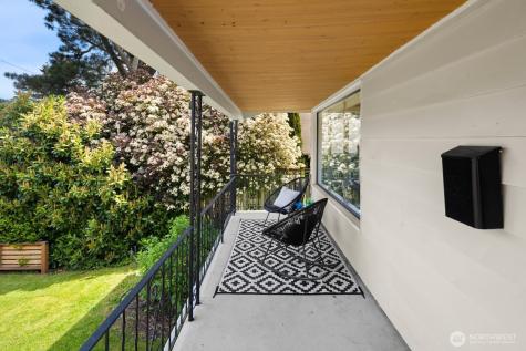 457 N 65th Street Seattle WA 98103