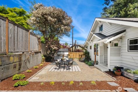 457 N 65th Street Seattle WA 98103