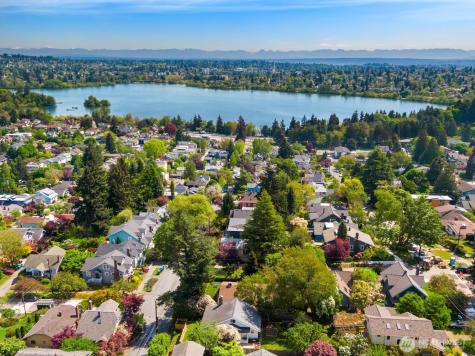 457 N 65th Street Seattle WA 98103