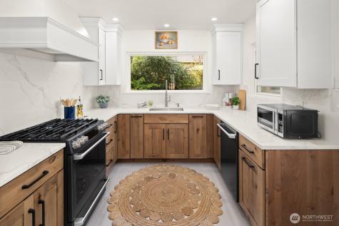 457 N 65th Street Seattle WA 98103