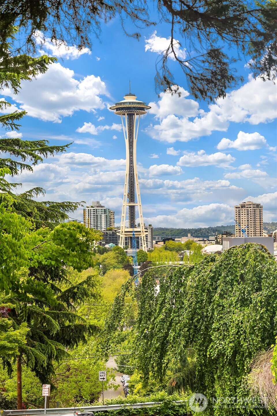 1014 4th Avenue N Seattle WA 98109