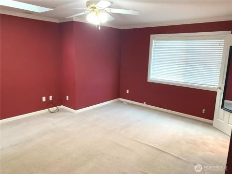 1020 S Fruitland Puyallup WA 98371