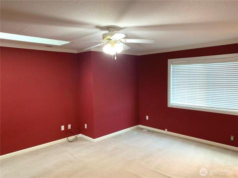 1020 S Fruitland Puyallup WA 98371