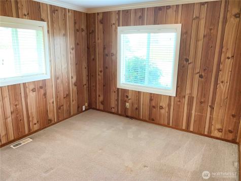 1020 S Fruitland Puyallup WA 98371