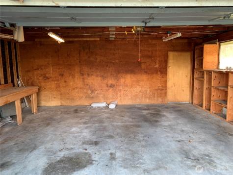 1020 S Fruitland Puyallup WA 98371