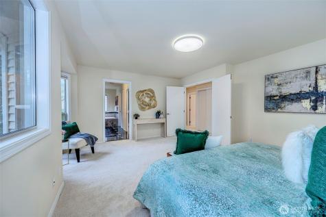 13133 NE 74th Street Kirkland WA 98033