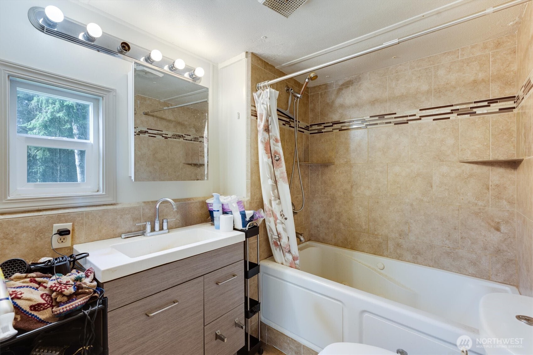 215 North Avenue Kelso WA 98626