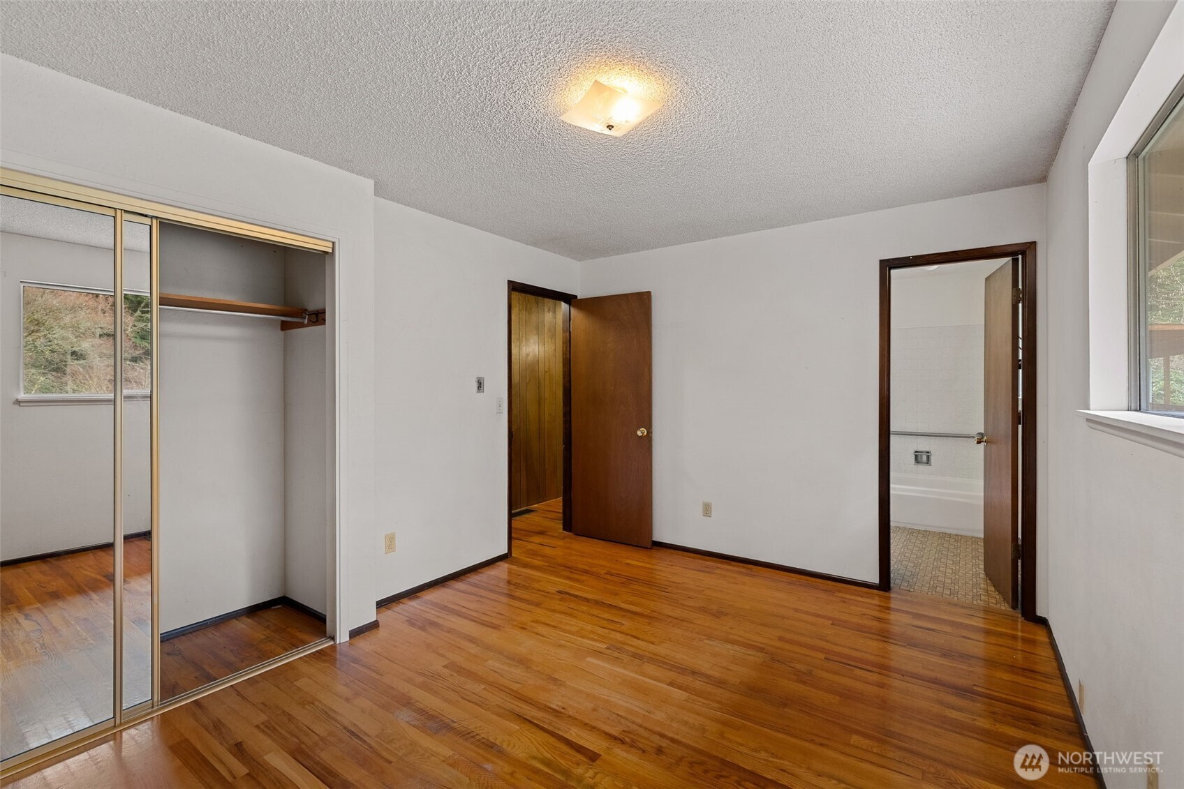 20025 166th Avenue NE Woodinville WA 98072