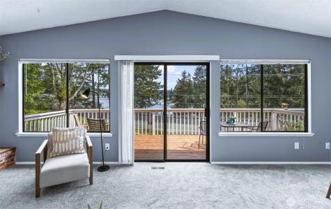 296 North Shore Fox Island WA 98333