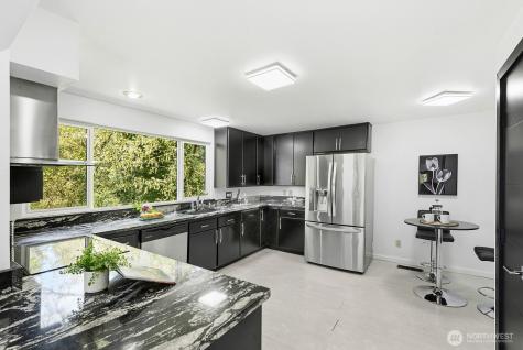 13133 66th Place NE Kirkland WA 98034