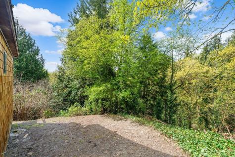 13133 66th Place NE Kirkland WA 98034
