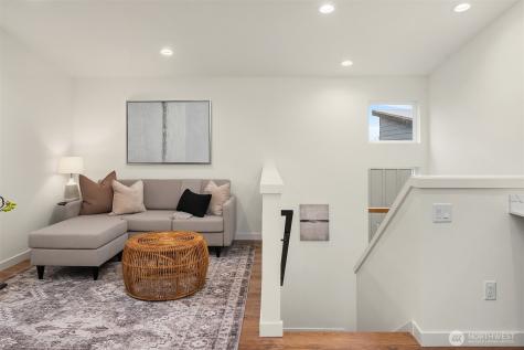 221 NE 75th Street Seattle WA 98115