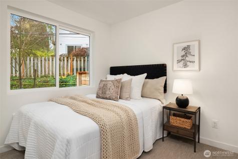 221 NE 75th Street Seattle WA 98115