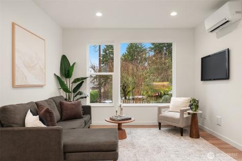 221 NE 75th Street Seattle WA 98115