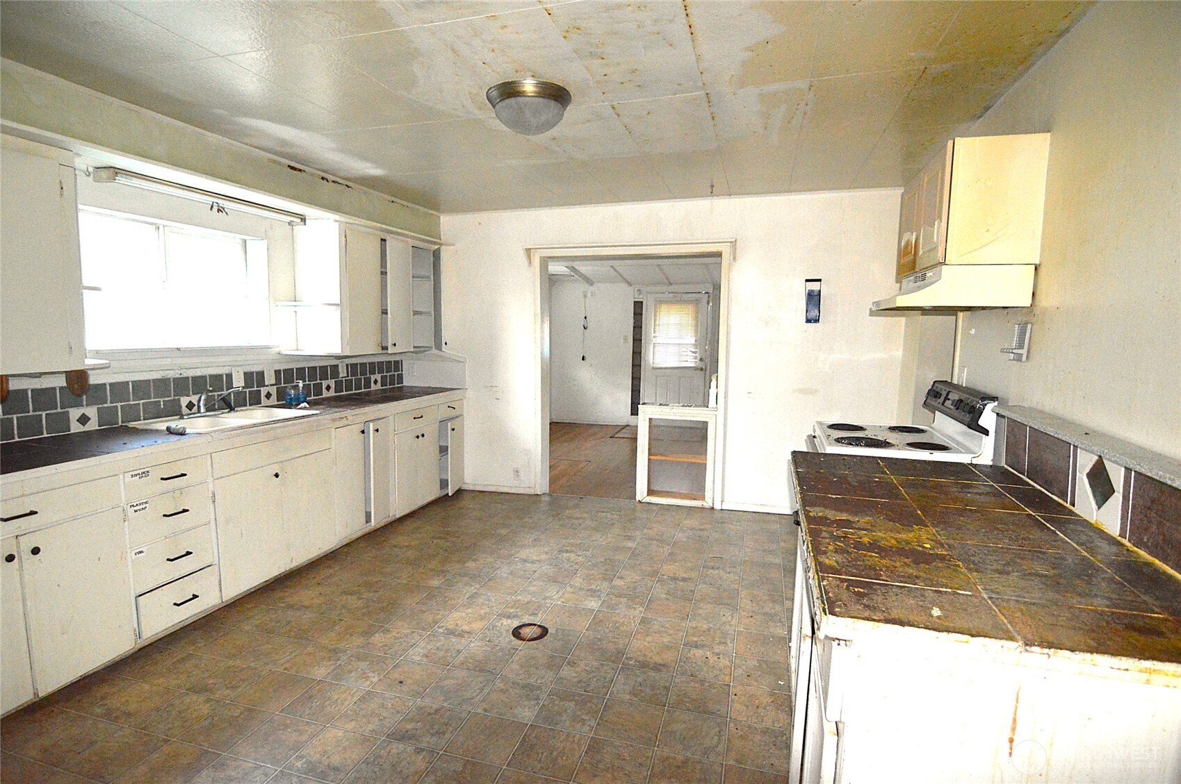 317 W King Street Aberdeen WA 98520