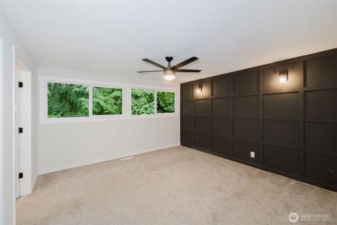 5450 NE Laura Loop Poulsbo WA 98370