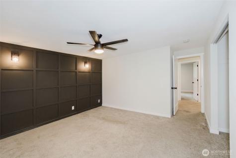 5450 NE Laura Loop Poulsbo WA 98370