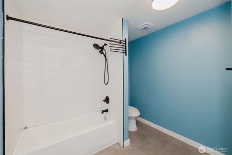 5450 NE Laura Loop Poulsbo WA 98370