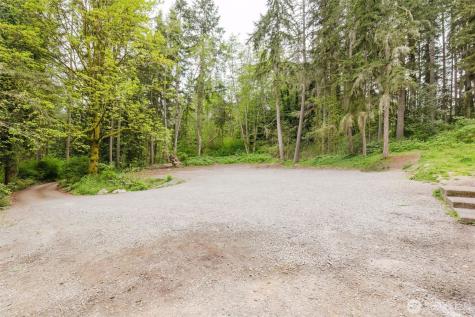 5450 NE Laura Loop Poulsbo WA 98370