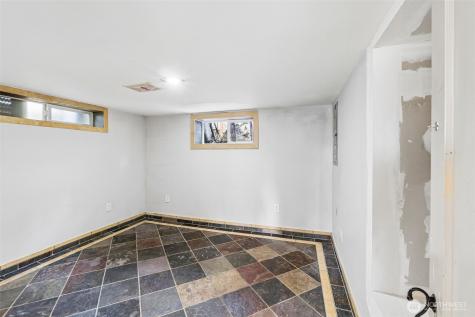 1241 SW Myrtle Street Seattle WA 98106