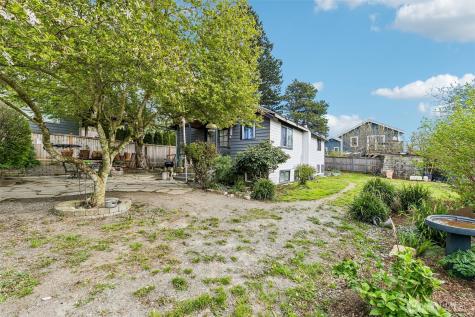 1241 SW Myrtle Street Seattle WA 98106
