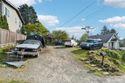 1241 SW Myrtle Street Seattle WA 98106