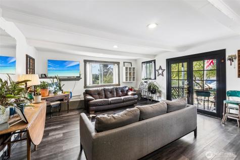 1241 SW Myrtle Street Seattle WA 98106