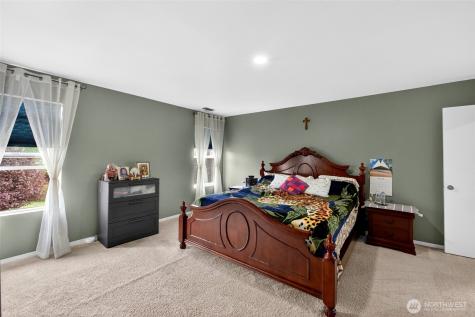 9511 186th Street Court E Puyallup WA 98375