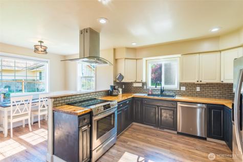 2909 E Defrang Street Port Angeles WA 98362