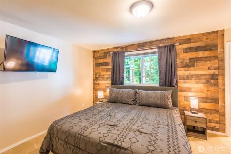 2909 E Defrang Street Port Angeles WA 98362
