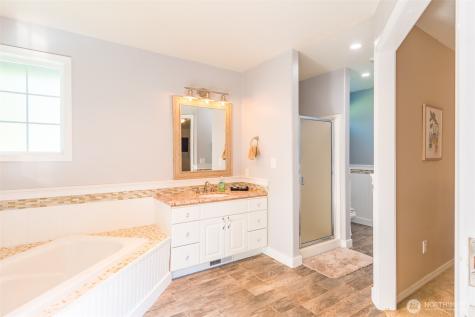 2909 E Defrang Street Port Angeles WA 98362