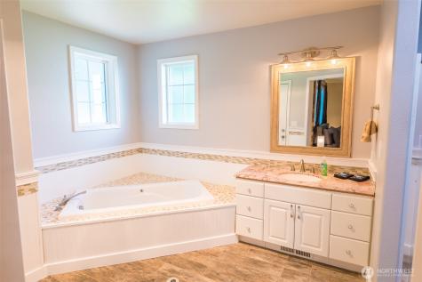 2909 E Defrang Street Port Angeles WA 98362