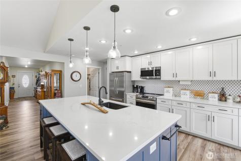 1364 Tractor Loop Road East Wenatchee WA 98802