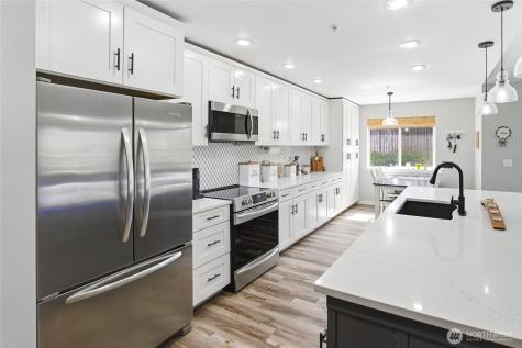 1364 Tractor Loop Road East Wenatchee WA 98802