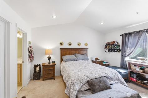 1364 Tractor Loop Road East Wenatchee WA 98802