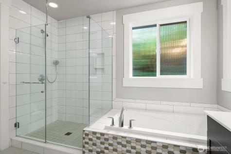 1646 106th Avenue SE Bellevue WA 98004