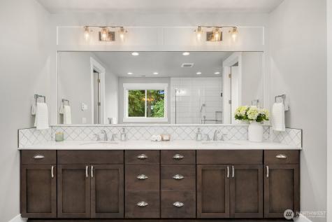 1646 106th Avenue SE Bellevue WA 98004