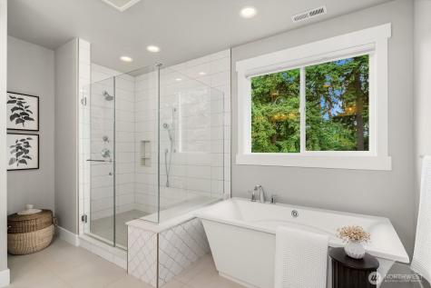 1646 106th Avenue SE Bellevue WA 98004