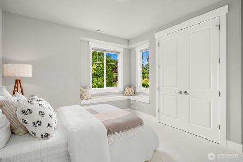 1646 106th Avenue SE Bellevue WA 98004