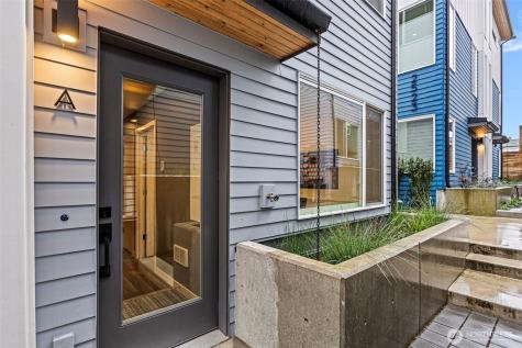 2527 29th Avenue S Seattle WA 98144