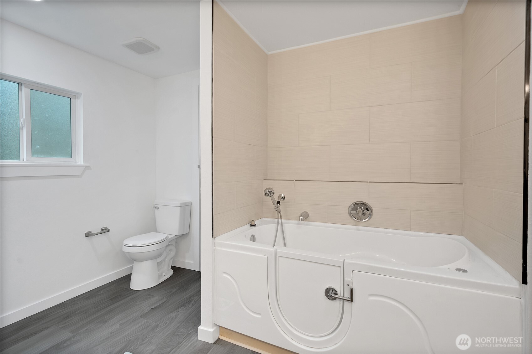 3722 Delphi Road SW Olympia WA 98512