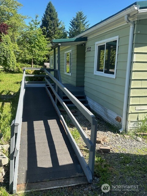 3722 Delphi Road SW Olympia WA 98512