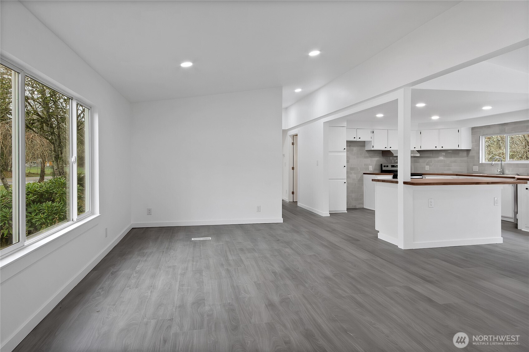 3722 Delphi Road SW Olympia WA 98512